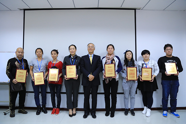 ccaf0d3eca7148a099dfdb9e51ddd977